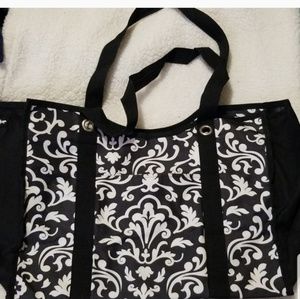 Thirty-one zippered tote nwot